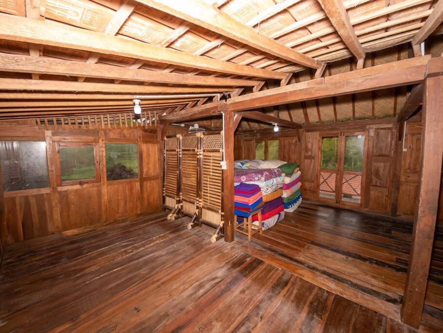 Villa Watu Kodok - Villa Located Close To The Beach Baron Экстерьер фото