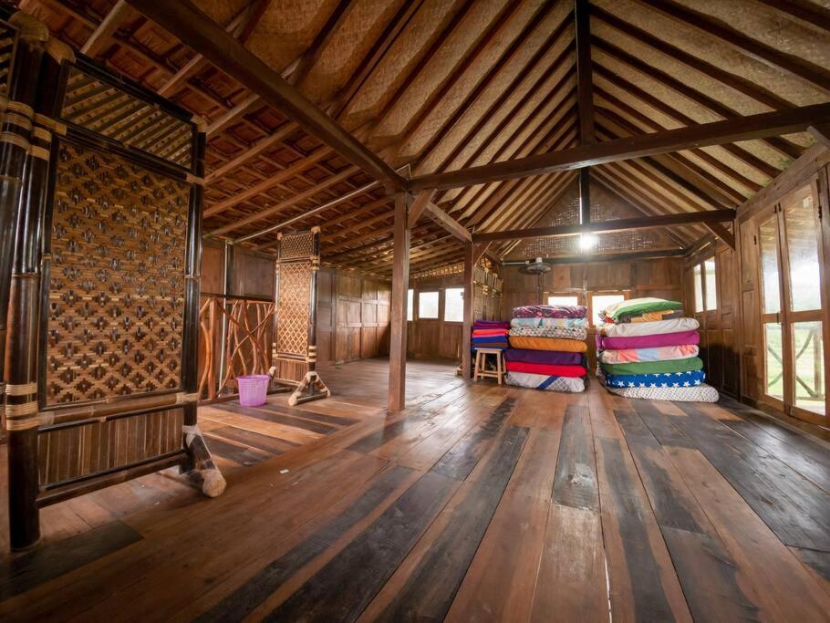 Villa Watu Kodok - Villa Located Close To The Beach Baron Экстерьер фото